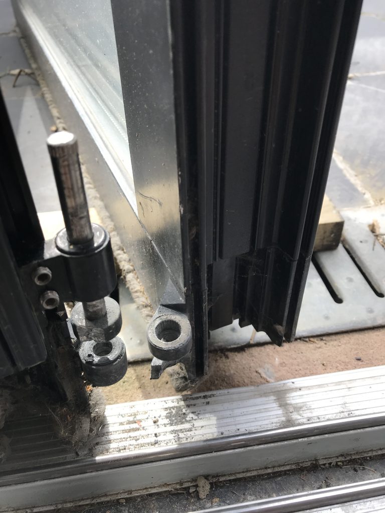 bifold door repair Highbury 1