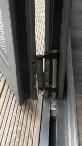 bottom roller on bi-fold door